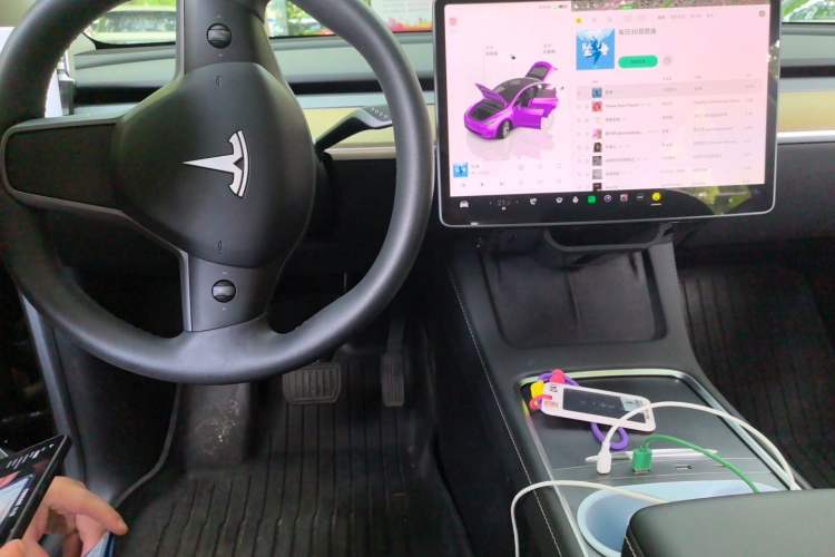Used Tesla Model Y 2022 Revised Version Rear-Wheel Drive Center Console