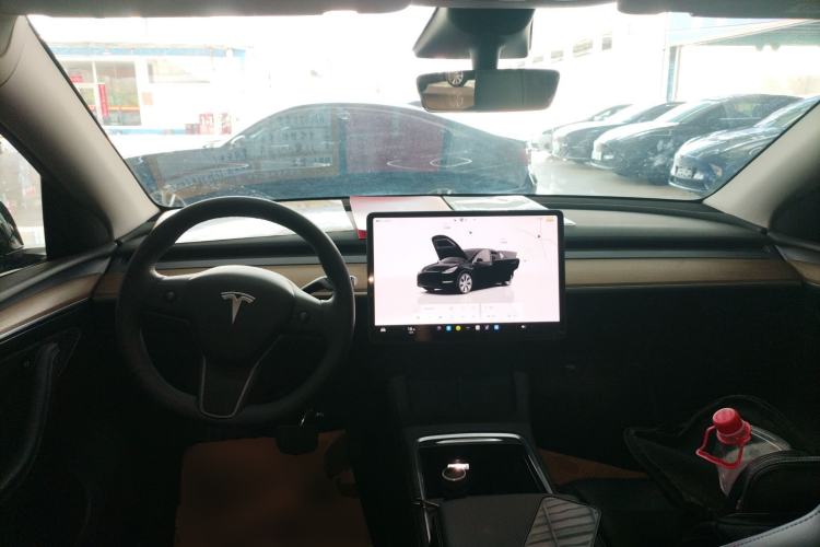 Used Tesla Model Y 2022 Revised Version Rear-Wheel Drive Center Console