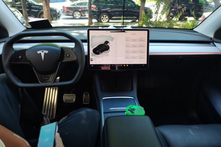 Used Tesla Model Y 2022 Revised Version Rear-Wheel Drive Center Console