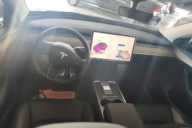 Used Tesla Model Y 2022 Revised Version Rear-Wheel Drive Center Console