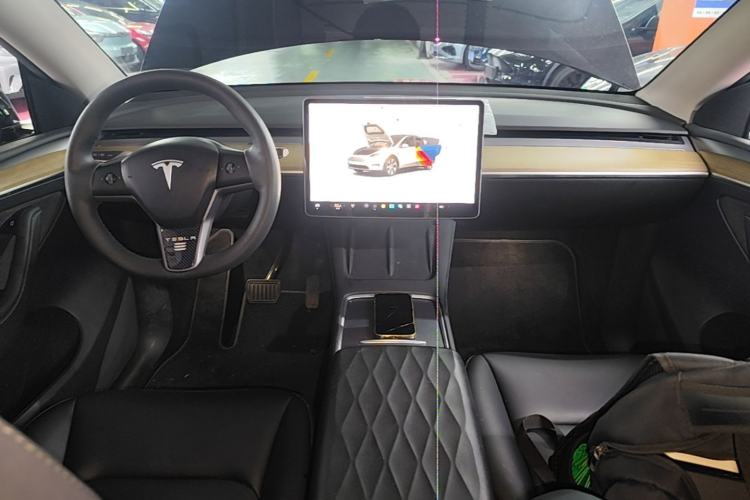 Used Tesla Model Y 2022 Revised Version Rear-Wheel Drive Center Console