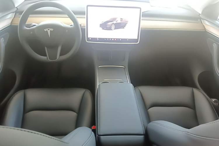 Used Tesla Model Y 2022 Revised Version Rear-Wheel Drive Center Console