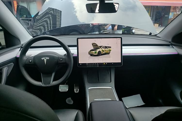 Used Tesla Model Y 2022 Revised Version Long-Range All-Wheel Drive Center Console
