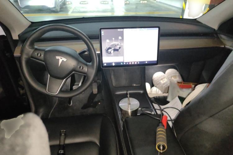 Used Tesla Model Y 2022 Revised Version Long-Range All-Wheel Drive Center Console