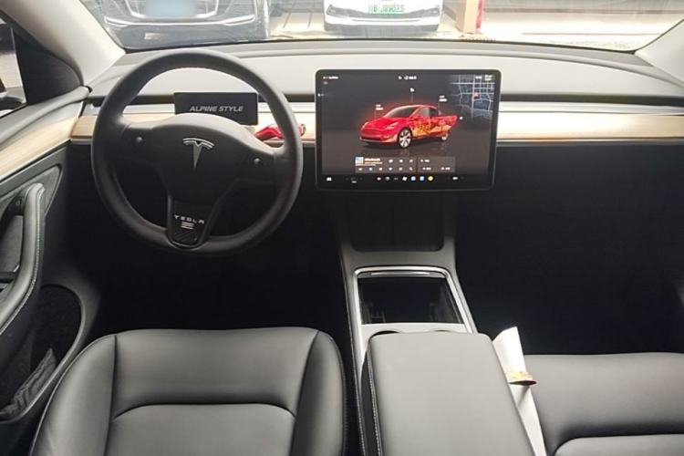 Used Tesla Model Y 2022 Revised Version Rear-Wheel Drive Center Console