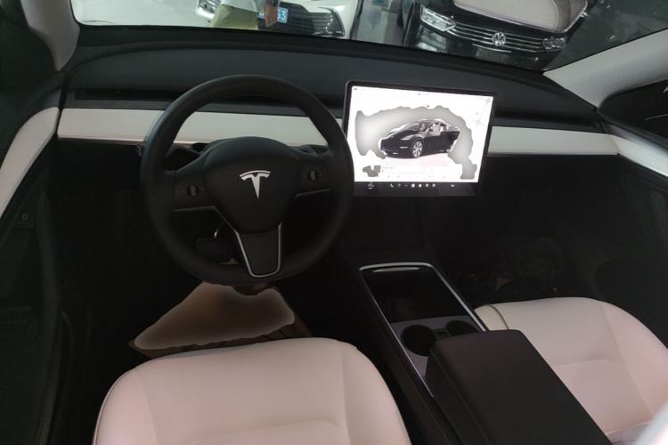 Used Tesla Model Y 2022 Revised Version Rear-Wheel Drive Center Console
