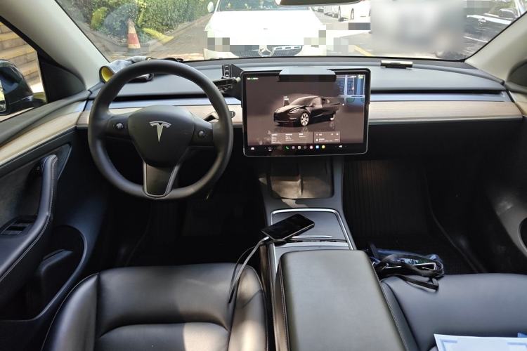 Used Tesla Model Y 2022 Rear-Wheel-Drive Version Center Console