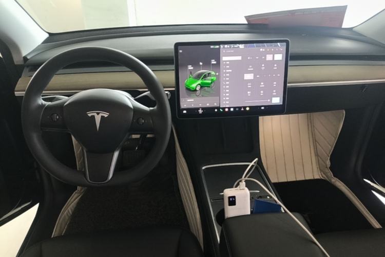 Used Tesla Model Y 2022 Revised Version Rear-Wheel Drive Center Console