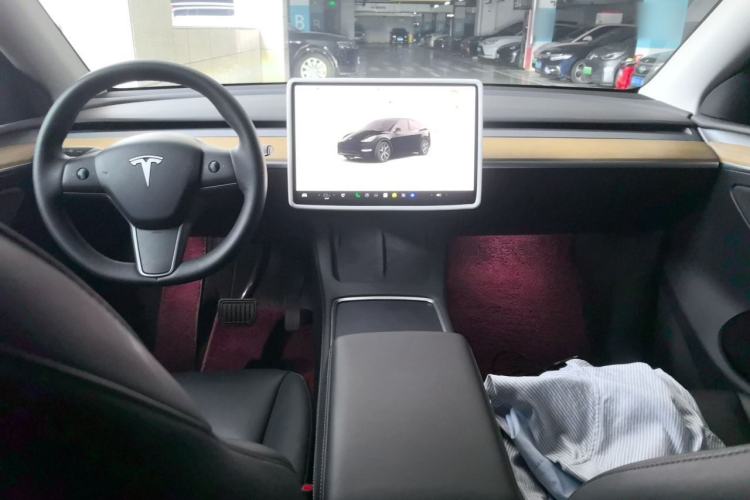 Used Tesla Model Y 2022 Revised Version Rear-Wheel Drive Center Console