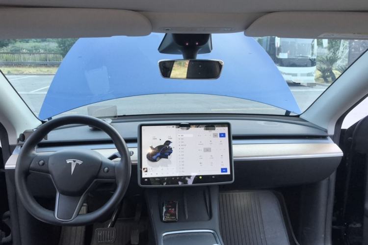 Used Tesla Model Y 2022 Rear-Wheel-Drive Version Center Console