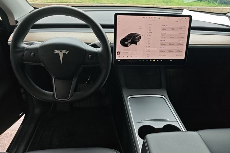 Used Tesla Model Y 2022 Revised Version Rear-Wheel Drive Center Console