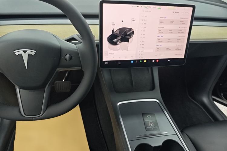 Used Tesla Model Y 2022 Revised Version Rear-Wheel Drive Center Console
