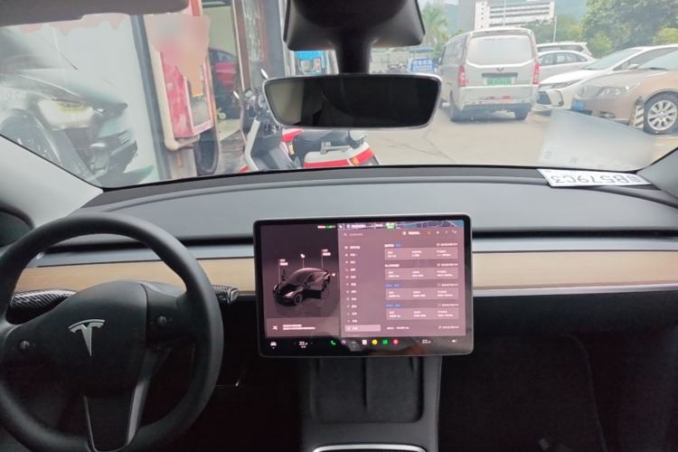 Used Tesla Model Y 2022 Revised Version Long-Range All-Wheel Drive Center Console