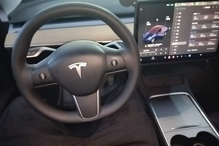 Used Tesla Model Y 2022 Revised Version Rear-Wheel Drive Center Console