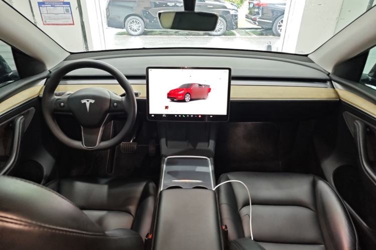 Used Tesla Model Y 2022 Revised Version Rear-Wheel Drive Center Console