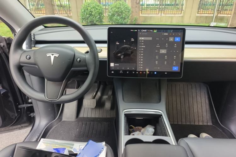 Used Tesla Model Y 2022 Revised Version Rear-Wheel Drive Center Console