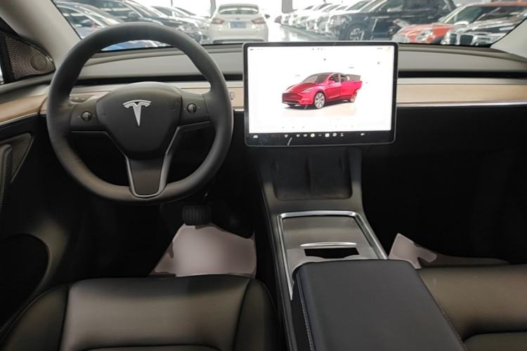 Used Tesla Model Y 2022 Rear-Wheel-Drive Version Center Console