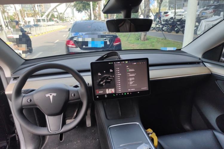 Used Tesla Model Y 2022 Revised Version Rear-Wheel Drive Center Console