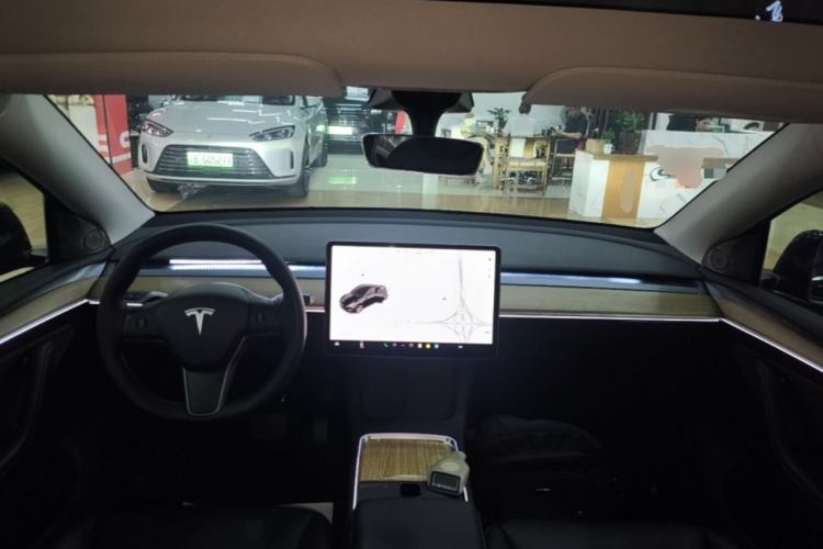 Used Tesla Model Y 2022 Rear-Wheel-Drive Version Center Console