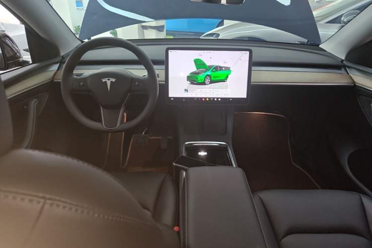 Used Tesla Model Y 2022 Revised Version Rear-Wheel Drive Center Console