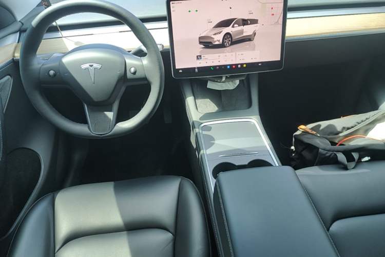 Used Tesla Model Y 2022 Rear-Wheel-Drive Version Center Console