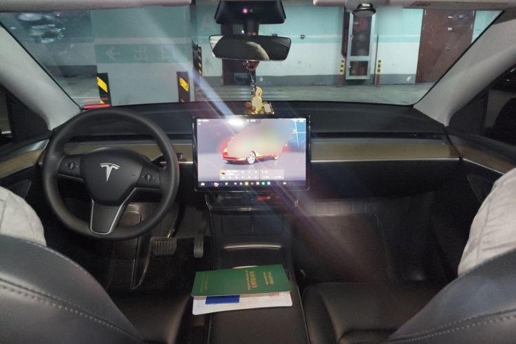 Used Tesla Model Y 2022 Revised Version Rear-Wheel Drive Center Console
