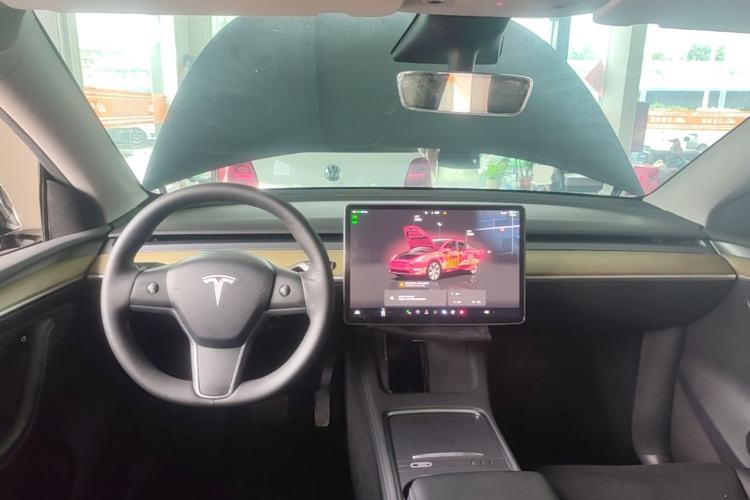 Used Tesla Model Y 2022 Revised Version Rear-Wheel Drive Center Console