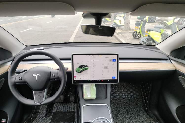 Used Tesla Model Y 2022 Revised Version Rear-Wheel Drive Center Console