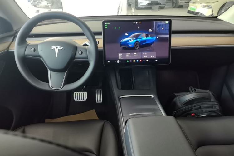 Used Tesla Model Y 2022 Performance High-Performance All-Wheel-Drive Version Center Console