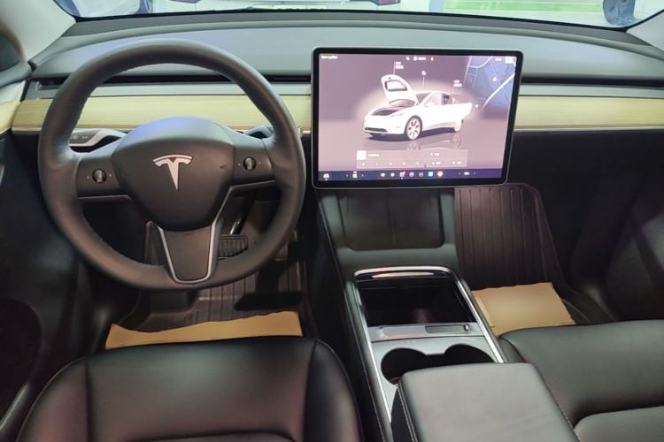 Used Tesla Model Y 2022 Revised Version Rear-Wheel Drive Center Console