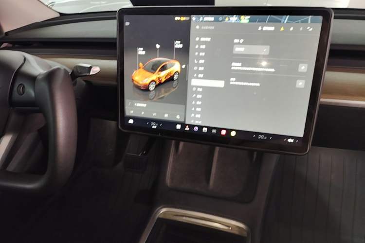 Used Tesla Model Y 2022 Revised Version Rear-Wheel Drive Center Console