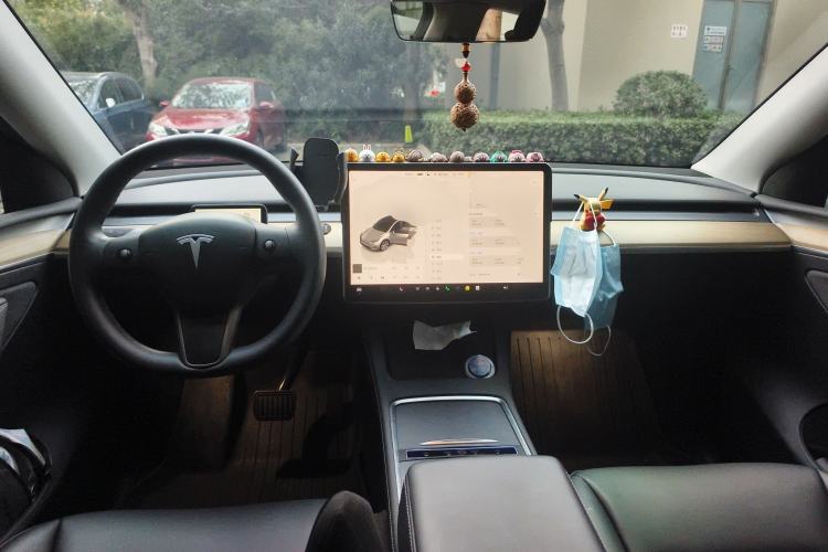 Used Tesla Model Y 2022 Revised Version Rear-Wheel Drive Center Console