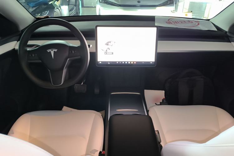 Used Tesla Model Y 2022 Revised Version Rear-Wheel Drive Center Console