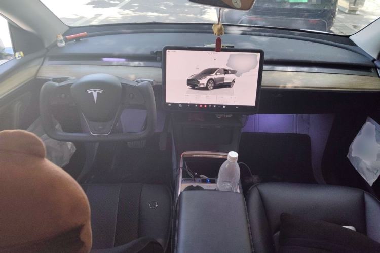 Used Tesla Model Y 2022 Revised Version Rear-Wheel Drive Center Console