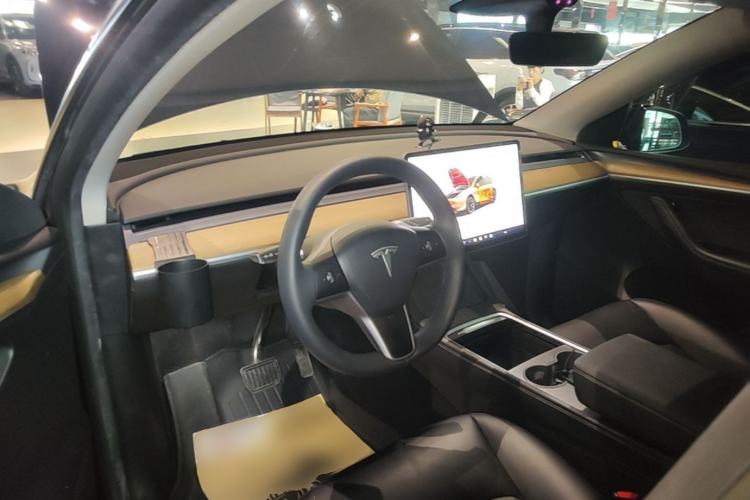Used Tesla Model Y 2022 Revised Version Rear-Wheel Drive Center Console