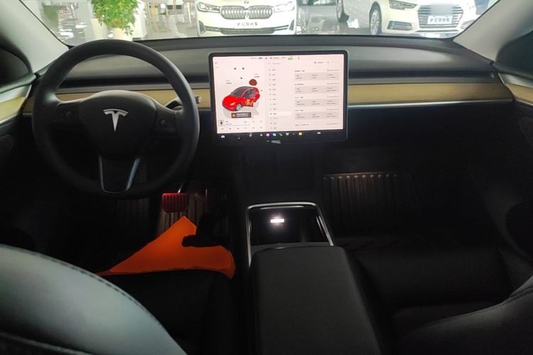 Used Tesla Model Y 2022 Revised Version Rear-Wheel Drive Center Console