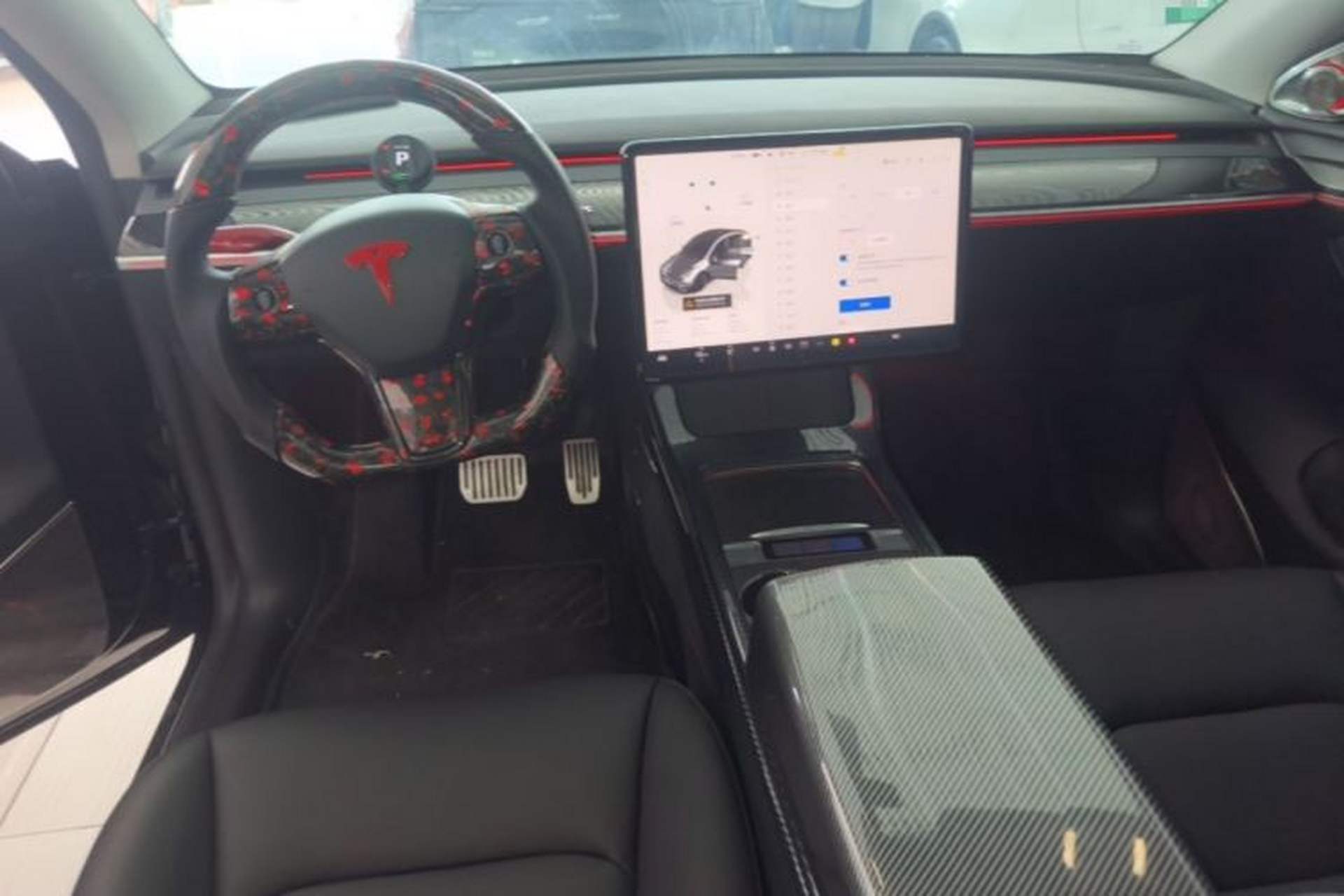 Used Tesla Model Y 2022 Rear-Wheel-Drive Version Center Console