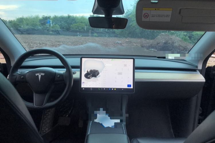 Used Tesla Model Y 2022 Rear-Wheel-Drive Version Center Console