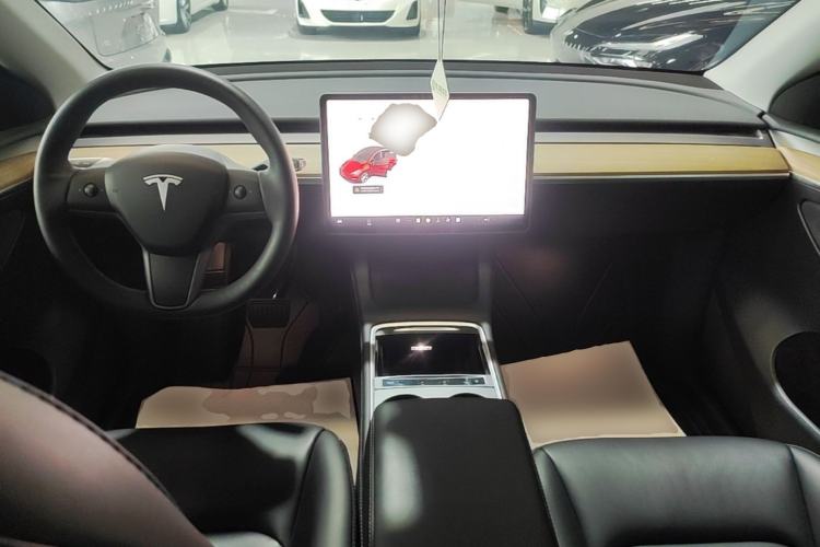 Used Tesla Model Y 2022 Revised Version Long-Range All-Wheel Drive Center Console