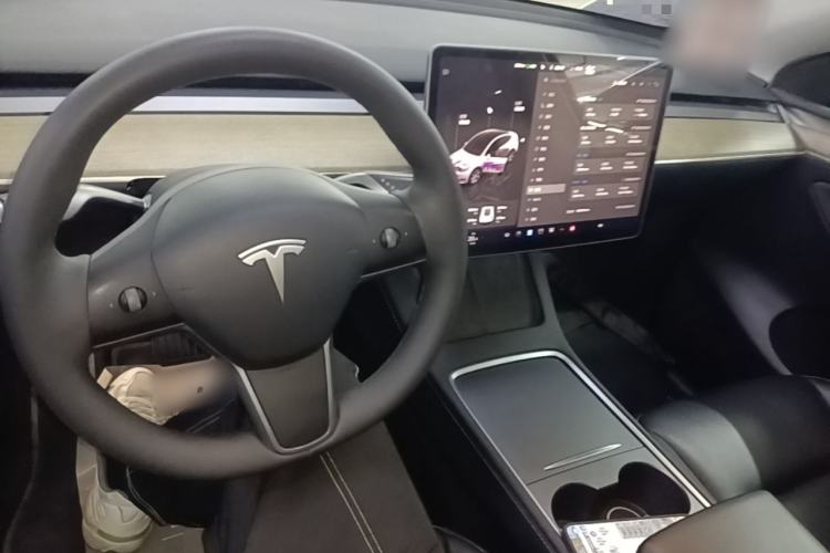 Used Tesla Model Y 2022 Revised Version Rear-Wheel Drive Center Console