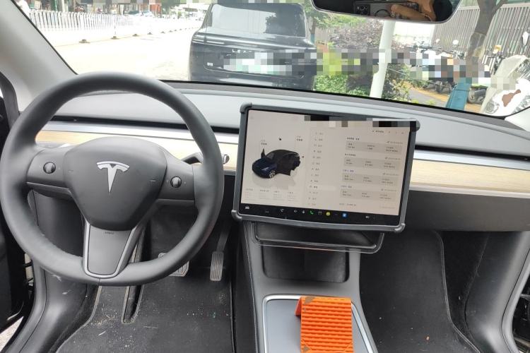 Used Tesla Model Y 2022 Revised Version Rear-Wheel Drive Center Console