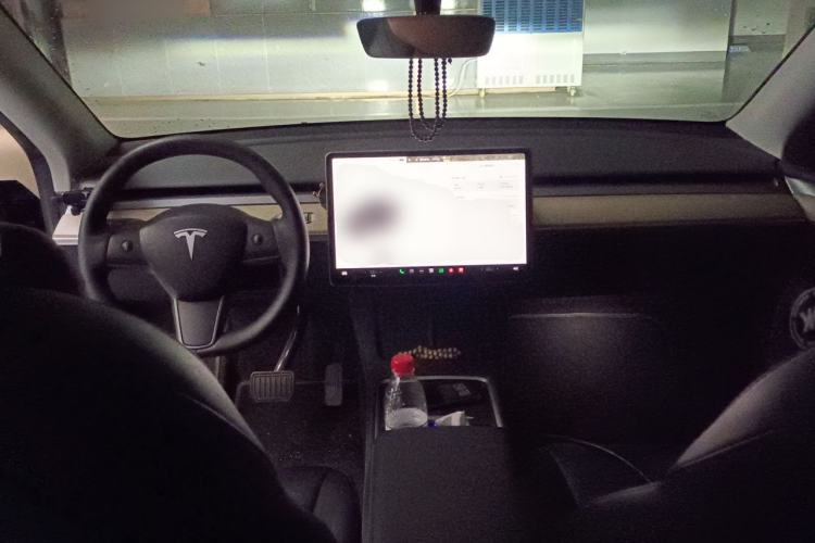 Used Tesla Model Y 2022 Revised Version Rear-Wheel Drive Center Console