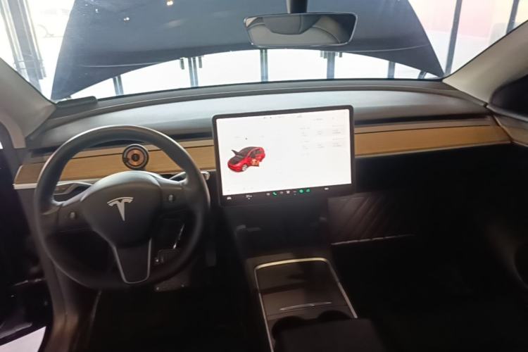 Used Tesla Model Y 2022 Revised Version Rear-Wheel Drive Center Console