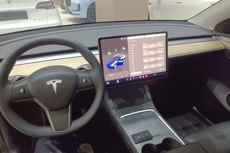 Used Tesla Model Y 2022 Revised Version Rear-Wheel Drive Center Console