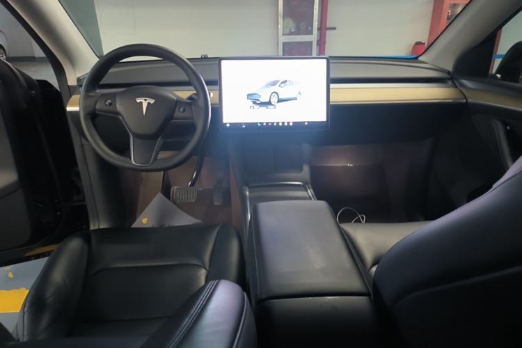 Used Tesla Model Y 2022 Revised Version Rear-Wheel Drive Center Console