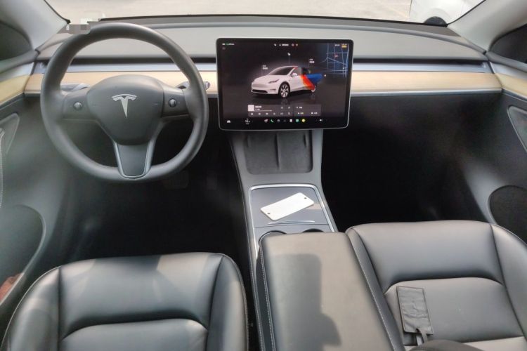 Used Tesla Model Y 2022 Revised Version Rear-Wheel Drive Center Console