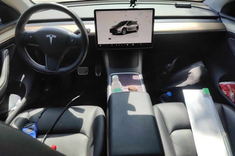 Used Tesla Model Y 2022 Rear-Wheel-Drive Version Center Console