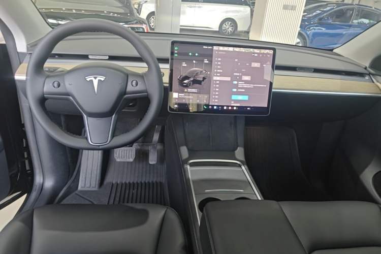 Used Tesla Model Y 2022 Revised Version Rear-Wheel Drive Center Console