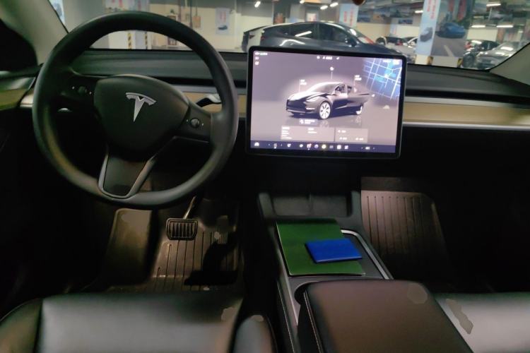 Used Tesla Model Y 2022 Revised Version Rear-Wheel Drive Center Console
