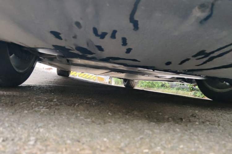 Used Tesla Model Y 2022 Rear-Wheel-Drive Version Chassis Front